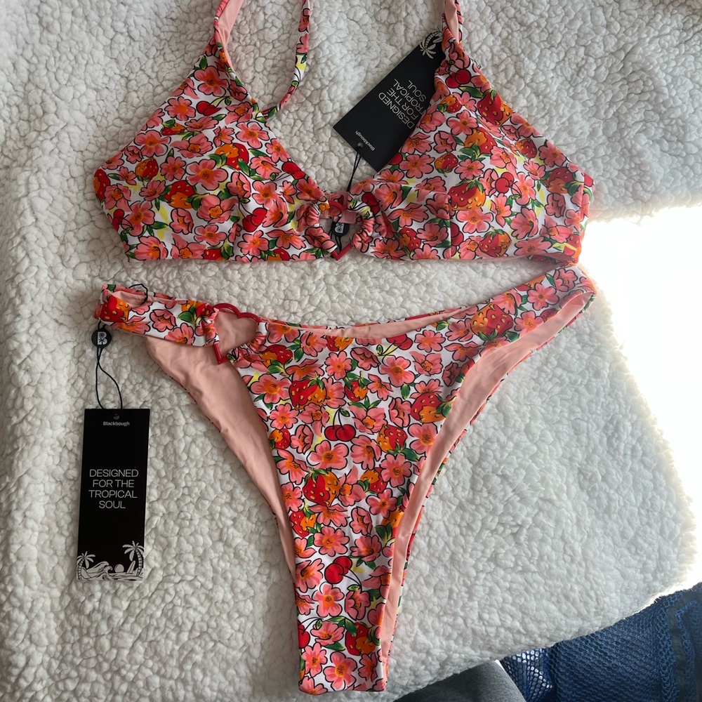 NWT Blackbough Berry Cherry Thea Bikini size: XL